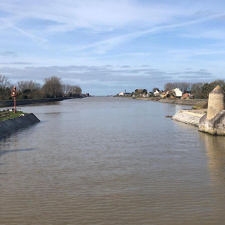 Gite Sur Grand Fort Philippe Exterior foto
